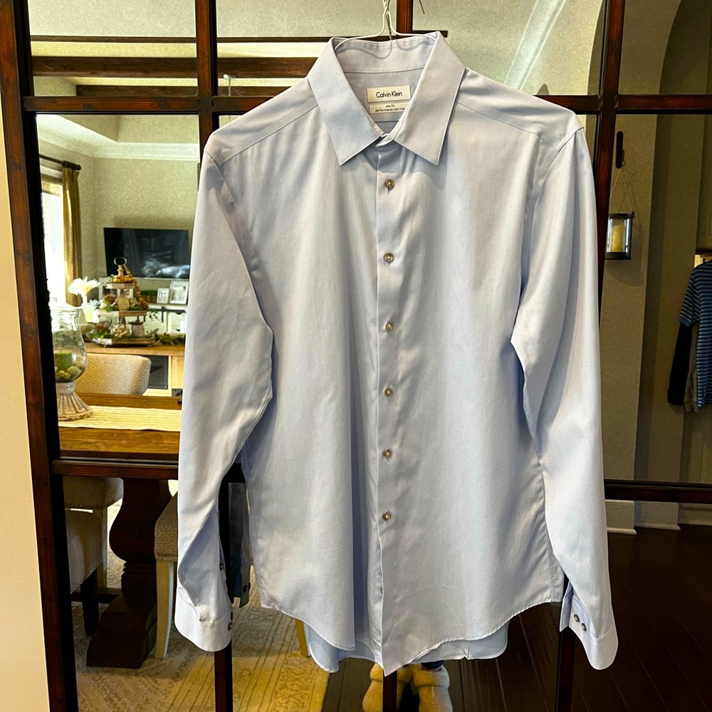 Men’s Calvin Klein classic dress shirt